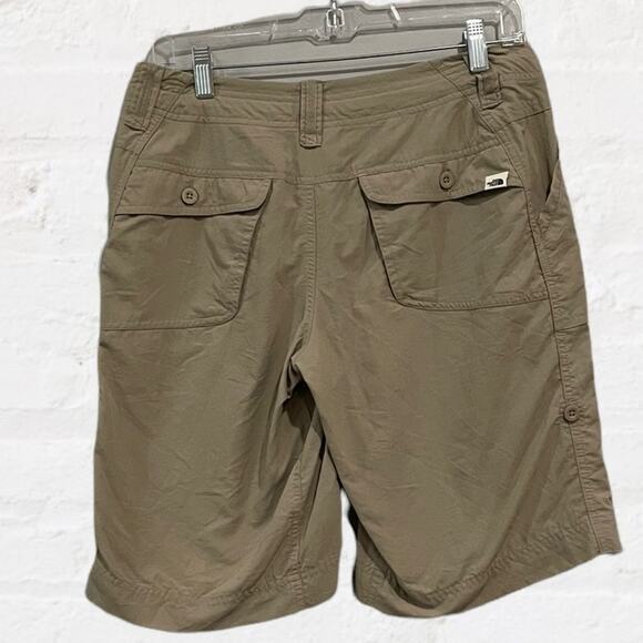 The North Face Long Khaki Shorts Women’s Sz 6 - Picture 2 of 4